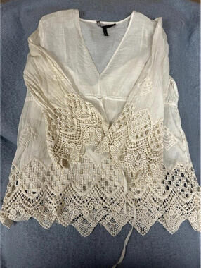 Size S – BCBG Maxazria Ivory Lace Top | Boho